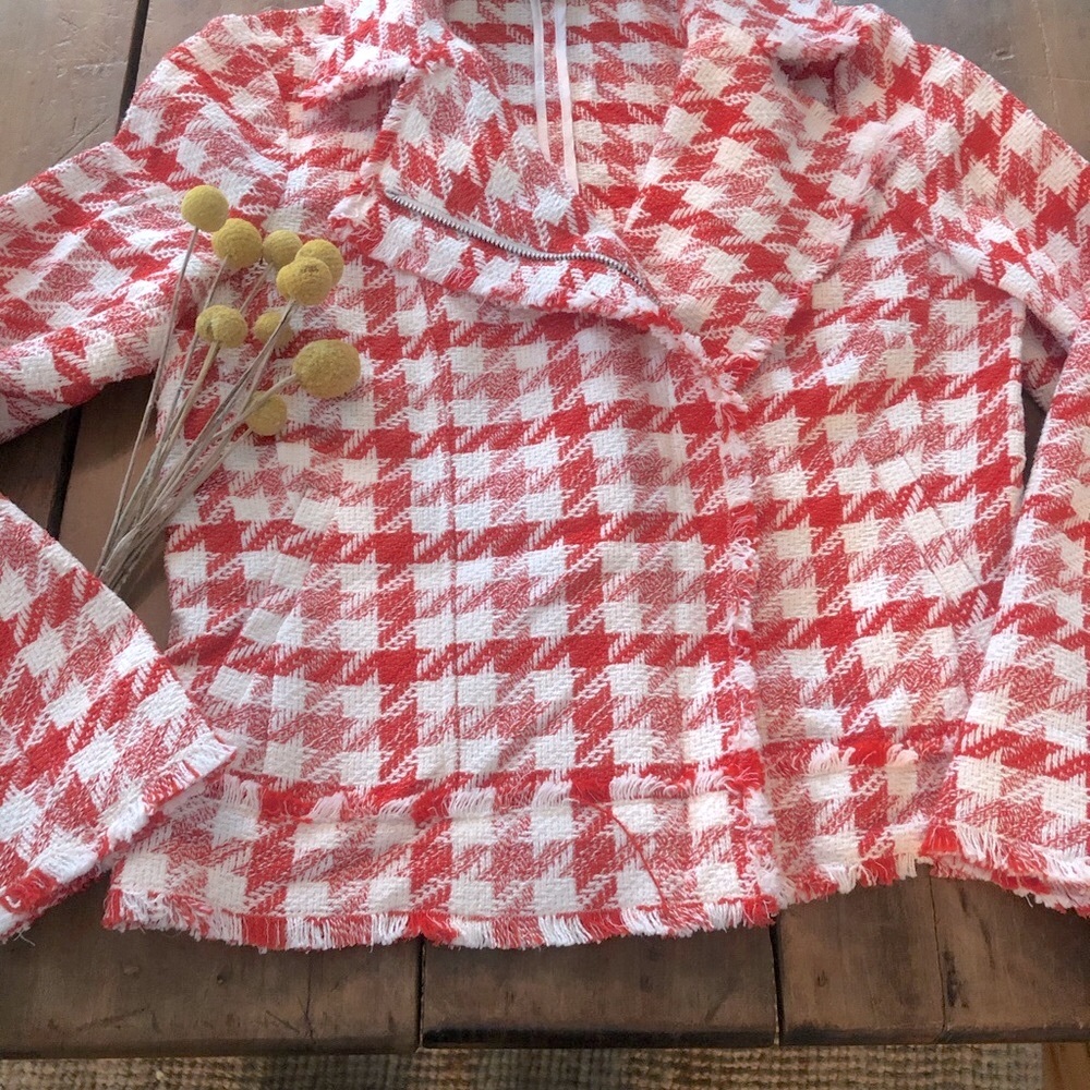 ANN TAYLOR 🍒 cherry/ cream houndstooth moto jkt!